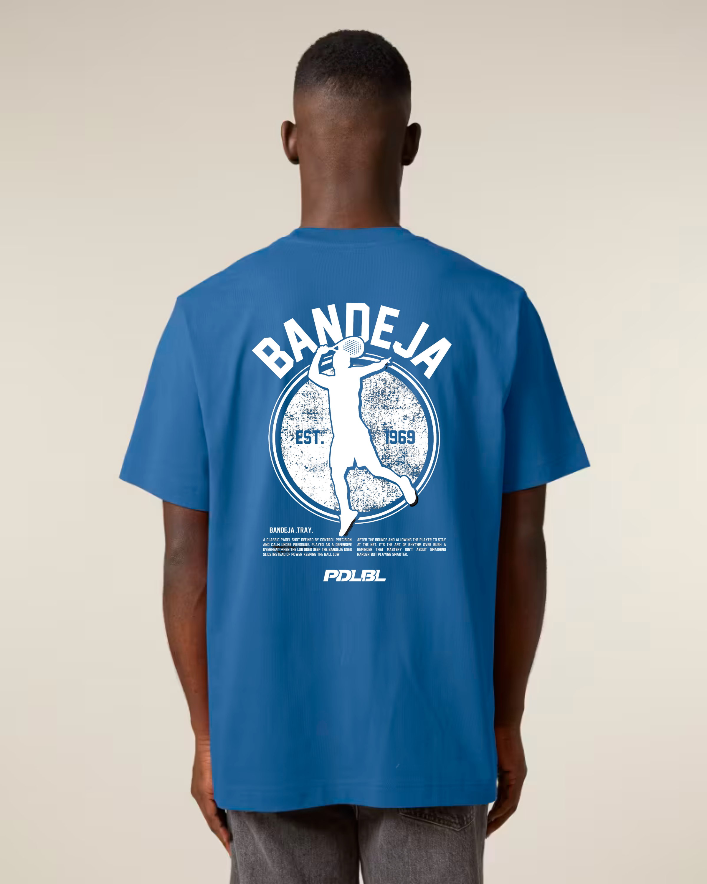 T shirt bandeja